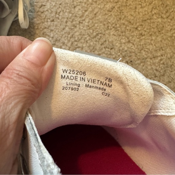 Cole Haan Grand Crosscourt Leather Sneakers White Snake Trim Womens NWOB - Picture 9 of 9